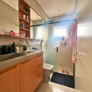 Casa com 180m², 3 dormitórios, 1 suíte, 4 vagas no bairro Novo Passo em Passo de Torres para Comprar