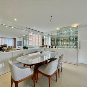 Apartamento com 120m², 3 dormitórios, 1 suíte, 2 vagas no Michelângelo em Torres para Comprar