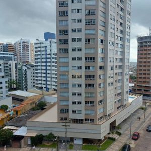 Apartamento com 110m², 3 dormitórios, 2 suítes, 1 vaga no LONDON em Torres para Comprar
