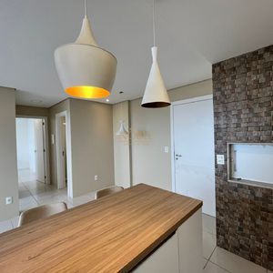 Apartamento com 59m², 2 dormitórios, 1 suíte, 1 vaga no Residencial Jardim Europa em Torres para Comprar