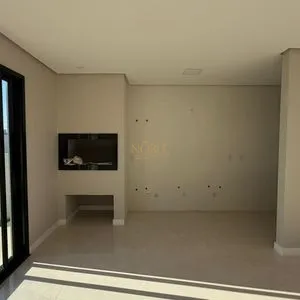 Geminado com 141m², 3 dormitórios, 1 suíte, 2 vagas no bairro Morada das Palmeiras em Torres para Comprar