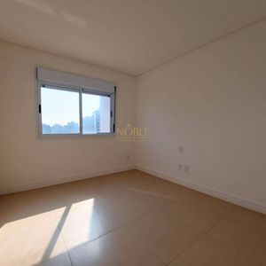 Apartamento com 109m², 3 dormitórios, 1 suíte, 2 vagas no San Pietro em Torres para Comprar