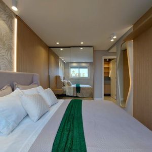 Apartamento com 90m², 2 dormitórios, 2 suítes, 2 vagas no Maui Residencial em Torres para Comprar