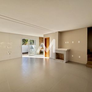 Sobrado com 94m² e 3 dormitórios no bairro Universitário em Lajeado para Comprar