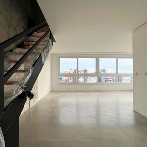 Apartamento com 166m², 2 dormitórios, 2 suítes, 2 vagas no La Vistara em Torres para Comprar