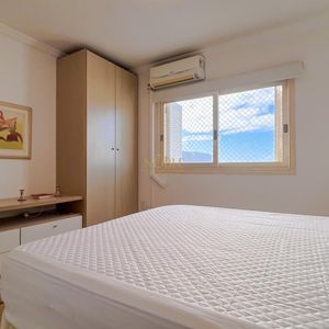 Cobertura com 220m², 3 dormitórios, 3 suítes, 2 vagas no Saint Germain em Torres para Comprar
