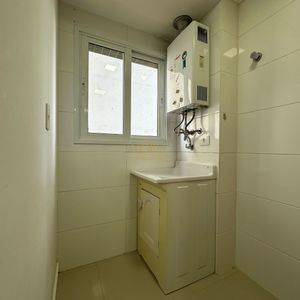 Apartamento com 73m², 2 dormitórios, 1 suíte, 1 vaga no Torre de Athena em Torres para Comprar