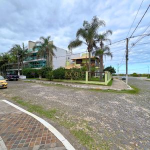 Apartamento com 106m², 3 dormitórios, 1 suíte, 2 vagas no Punta Cana em Torres para Comprar