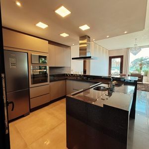 Casa com 284m², 3 dormitórios, 1 suíte, 2 vagas no Reserva das Águas em Torres para Comprar