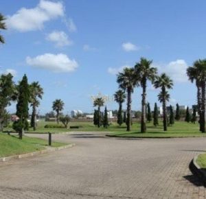 Terreno, 5 dormitórios, 5 suítes, 3 vagas no Condomínio Ilhas Park em Torres para Comprar