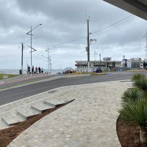 Apartamento com 101m², 3 dormitórios, 1 suíte, 2 vagas no Residencial Exclusive em Torres para Comprar