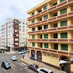 Apartamento com 114m², 3 dormitórios no Torre de Prata em Torres para Comprar