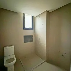 Apartamento com 97m², 2 dormitórios, 2 suítes, 2 vagas no Praça Quatro em Torres para Comprar