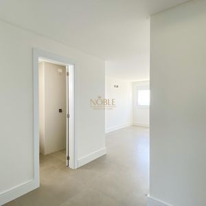 Apartamento com 140m², 3 dormitórios, 3 suítes, 2 vagas no Di milano em Torres para Comprar