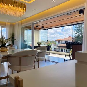 Apartamento com 155m², 3 dormitórios, 1 suíte, 2 vagas no Morada do Parque em Torres para Comprar