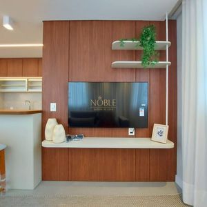 Apartamento com 77m², 2 dormitórios, 1 suíte, 2 vagas no Maui Residencial em Torres para Comprar