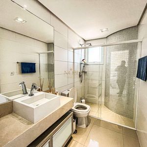 Apartamento com 249m², 4 dormitórios, 4 suítes, 3 vagas no Graziela em Torres para Comprar