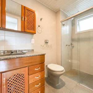 Duplex com 330m², 4 dormitórios, 1 suíte, 2 vagas no Marimar em Torres para Comprar