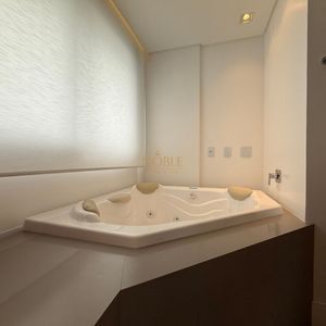 Apartamento com 220m², 4 dormitórios, 4 suítes, 3 vagas no Vitra em Torres para Comprar