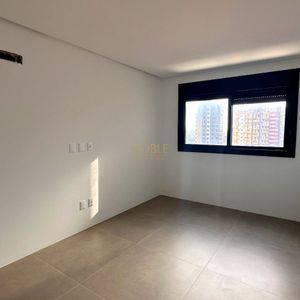 Apartamento com 97m², 2 dormitórios, 2 suítes, 1 vaga no Rosa dos Ventos em Torres para Comprar