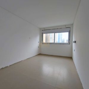 Apartamento com 84m², 1 dormitório, 1 suíte, 1 vaga no Punta Del Sole em Torres para Comprar