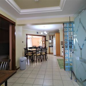 Apartamento com 170m², 3 dormitórios, 1 suíte, 2 vagas no Coliseu em Torres para Comprar