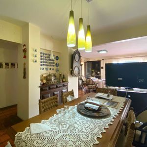 Apartamento com 269m², 4 dormitórios, 3 suítes, 2 vagas no Edificio Santa Helena em Torres para Comprar