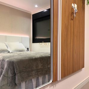 Apartamento com 71m², 2 dormitórios, 1 suíte, 2 vagas no Residencial DI Capri em Torres para Comprar