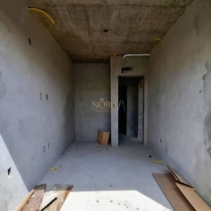 Apartamento com 70m², 2 dormitórios, 1 suíte, 1 vaga no Ed. Silva Jardim em Torres para Comprar