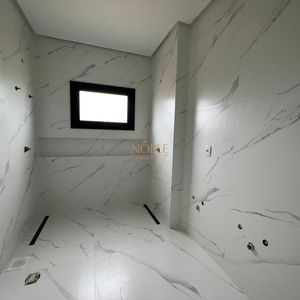 Casa de Condomínio com 220m², 3 dormitórios, 3 suítes, 2 vagas no Reserva das Águas em Torres para Comprar