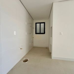 Apartamento com 52m², 1 dormitório, 1 suíte, 1 vaga no Florença em Torres para Comprar