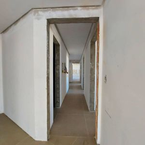 Apartamento com 130m², 4 dormitórios, 4 suítes, 2 vagas no Mirage em Torres para Comprar