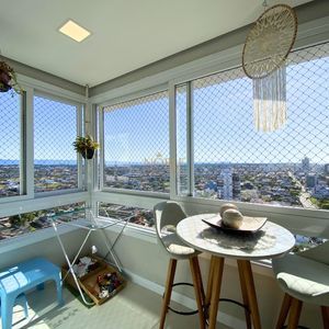 Apartamento com 84m², 2 dormitórios, 1 suíte, 2 vagas no Bellagio Residenziale em Torres para Comprar