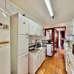 Apartamento com 185m², 4 dormitórios, 1 suíte, 2 vagas no Villa Tuchauah em Torres para Comprar