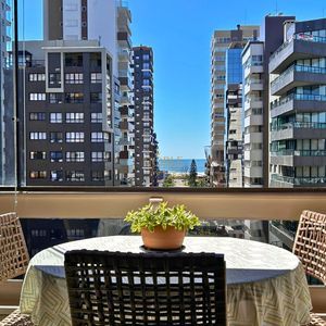 Apartamento com 150m², 3 dormitórios, 1 suíte, 1 vaga no Torre de La Cité em Torres para Comprar