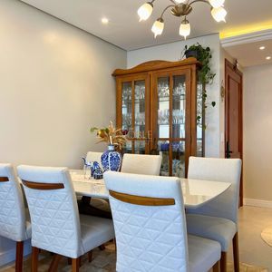 Apartamento com 98m², 3 dormitórios, 1 suíte, 1 vaga no Mar de Flores em Torres para Comprar