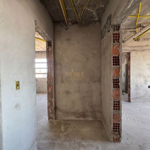 Apartamento com 98m², 2 dormitórios, 2 suítes, 2 vagas no Punta Del Sole em Torres para Comprar