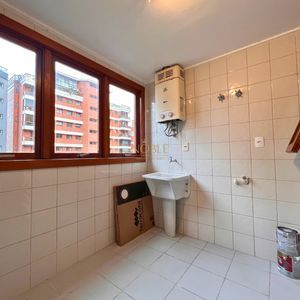 Apartamento com 137m², 3 dormitórios, 1 suíte, 1 vaga no Nouvelle Tour em Torres para Comprar