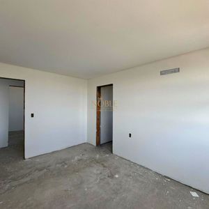 Apartamento com 98m², 2 dormitórios, 2 suítes, 2 vagas no Punta Del Sole em Torres para Comprar