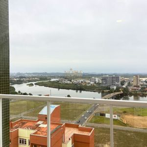 Cobertura com 167m², 3 dormitórios, 1 suíte, 2 vagas no Dom Raphael em Torres para Comprar