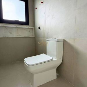 Casa com 284m², 4 dormitórios, 1 suíte, 2 vagas no bairro Igra Sul em Torres para Comprar