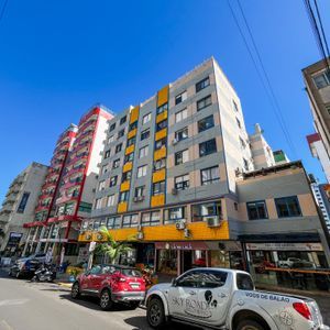 Apartamento com 52m², 2 dormitórios no Marina em Torres para Comprar