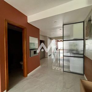 Sobrado com 96m² e 2 dormitórios no bairro Universitário em Lajeado para Alugar