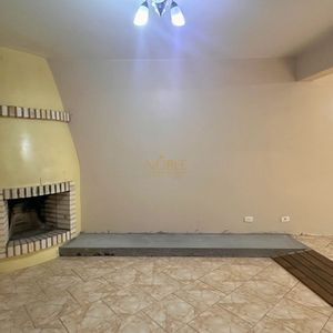 Casa com 420m², 5 dormitórios, 3 suítes, 1 vaga no bairro Centro em Torres para Comprar