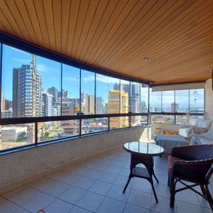Apartamento com 131m², 3 dormitórios, 1 suíte, 2 vagas no Torre do Sol em Torres para Comprar