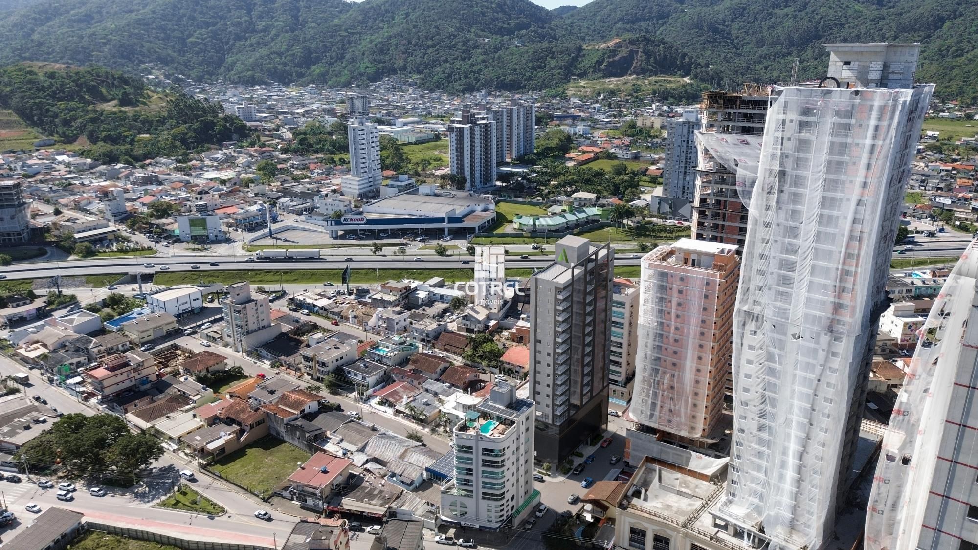 Apartamento 125,02 m² para venda 3 dormitórios sendo suíte, 2 vagas de garagem s