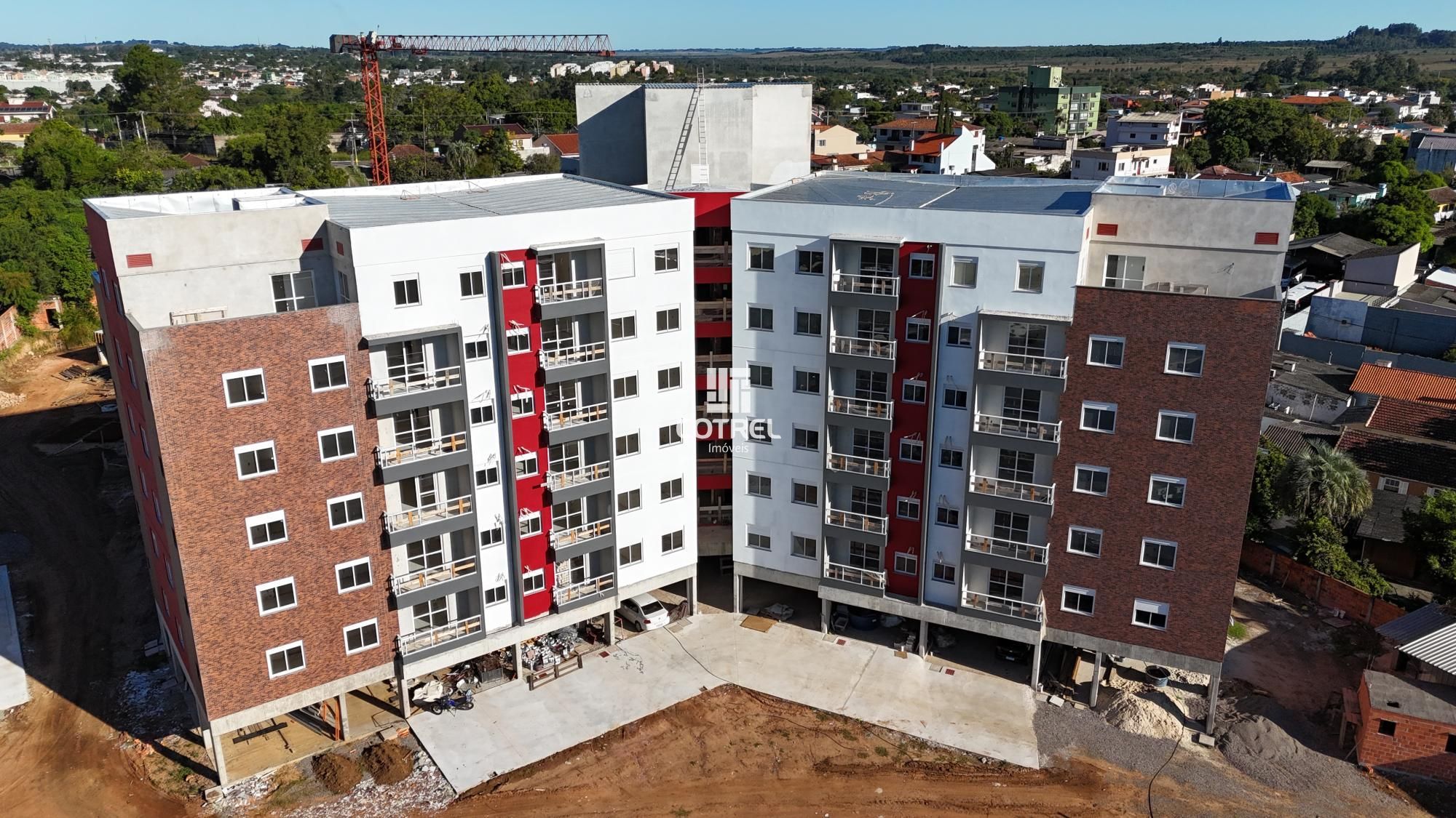 Apartamento com 3 dormitórios, suíte e garagem no Residencial Vithoria do Sol