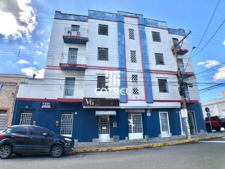 Sala Comercial com 30,16m² para venda com 03 salas, 01 banheiro situado na Rua F