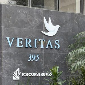 Apartamento com 77m², 2 dormitórios, 2 suítes, 1 vaga no Véritas em Torres para Comprar