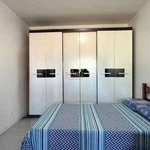 Casa com 228m², 3 dormitórios, 1 suíte, 2 vagas no bairro Stan em Torres para Comprar